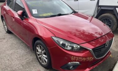 MAZDA 3 SEDAN 2015.1